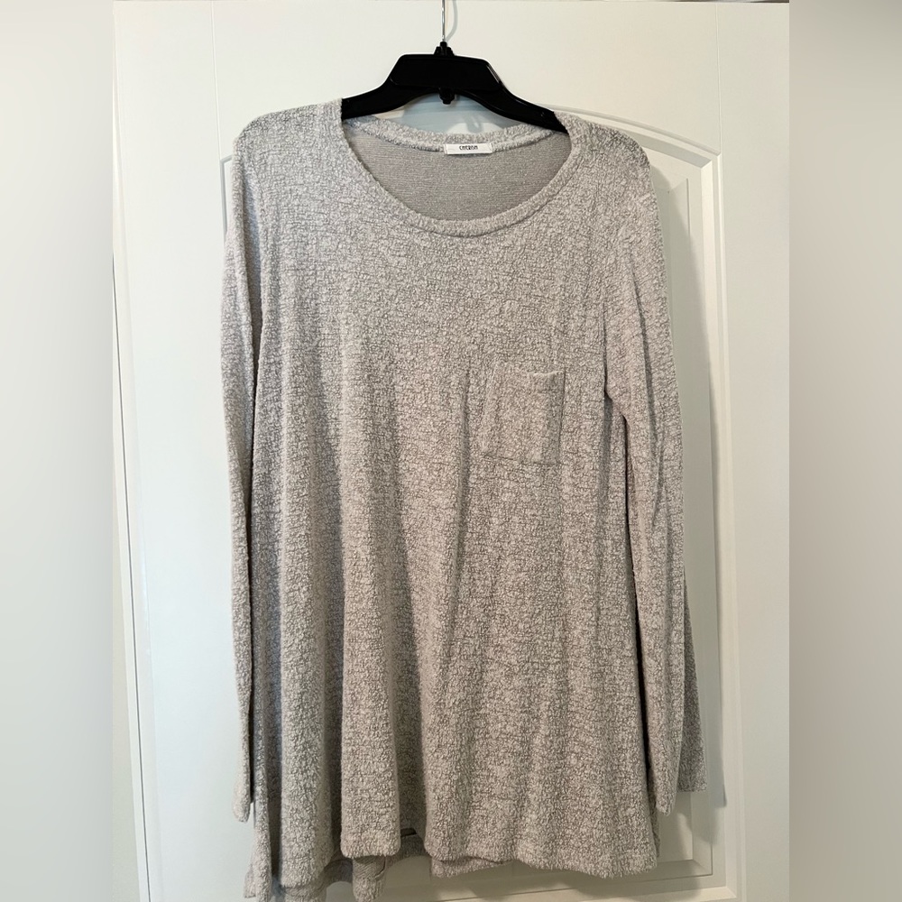 Women’s fuzzy tunic